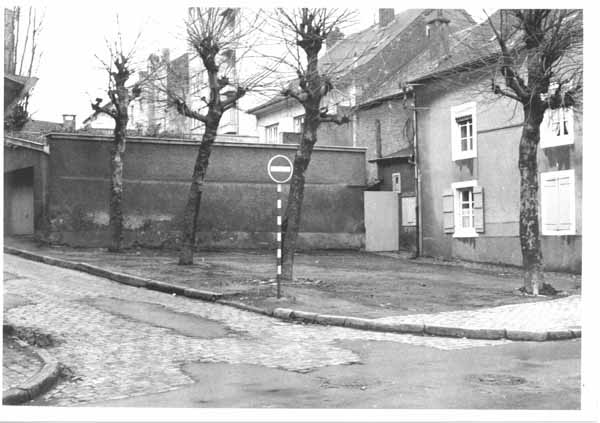 Jean St. rue 01