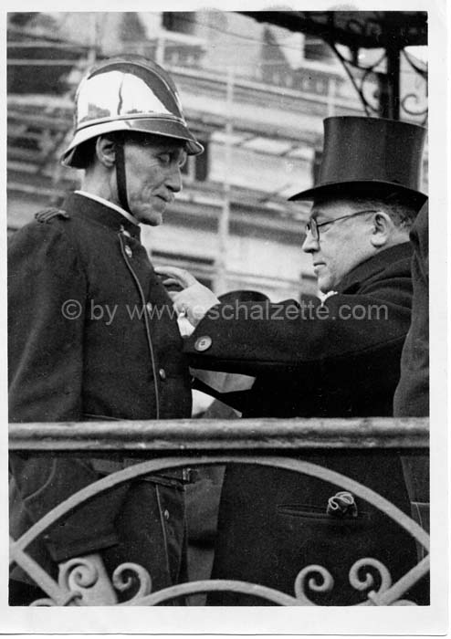 sapeurs_pompiers 1936 avec Bourgmestre Hubert Clement 001