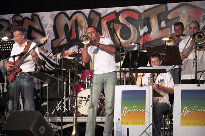 bigbands200606038