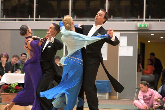 danse2006040090