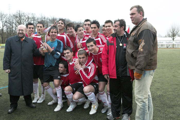 fola100_2006040082
