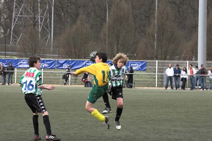 fola100_2006040192