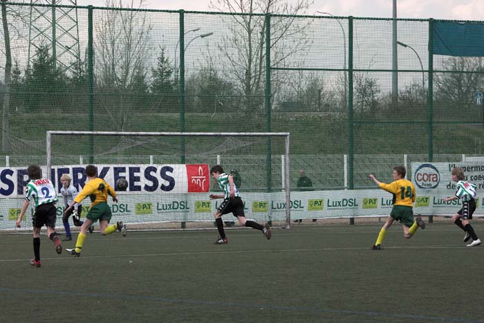 fola100_2006040200