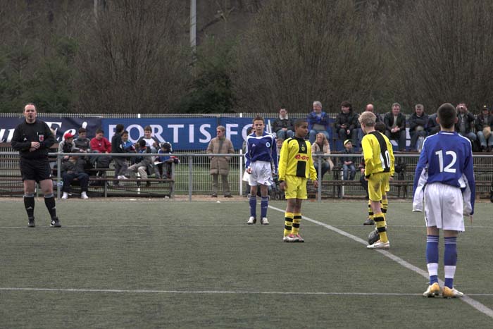 fola100_2006040227