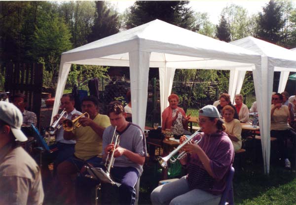 maifeier1999014