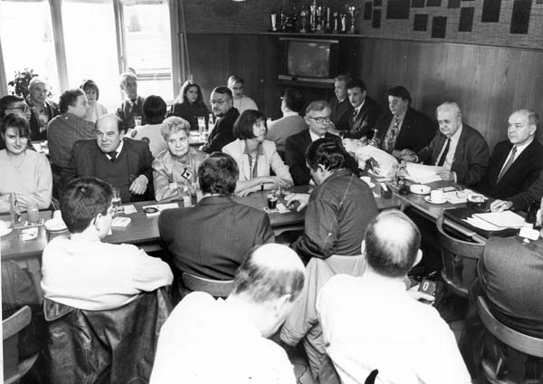 assembleegen1994001tavernesturen
