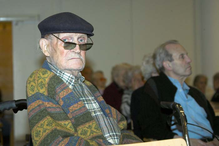 altersheim200512049d