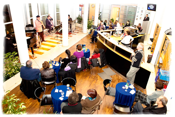 20091127_jazz_cafeteria_005