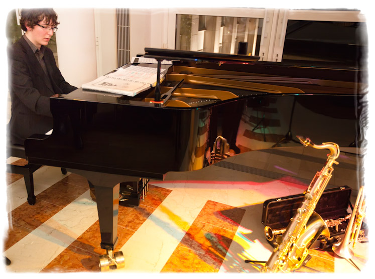 20091127_jazz_cafeteria_040