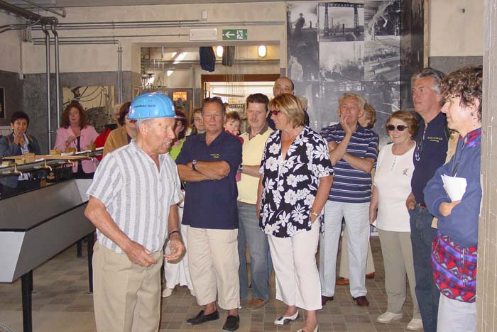 leonfell200705017