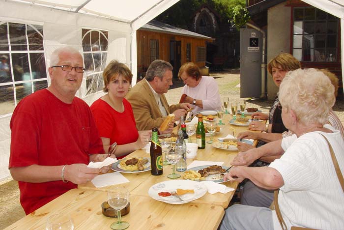 leonfell200705037