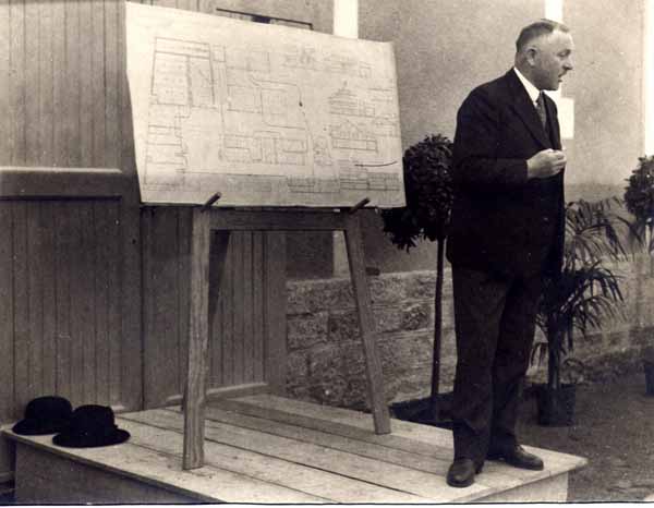 Abattoir inauguration 1934 03