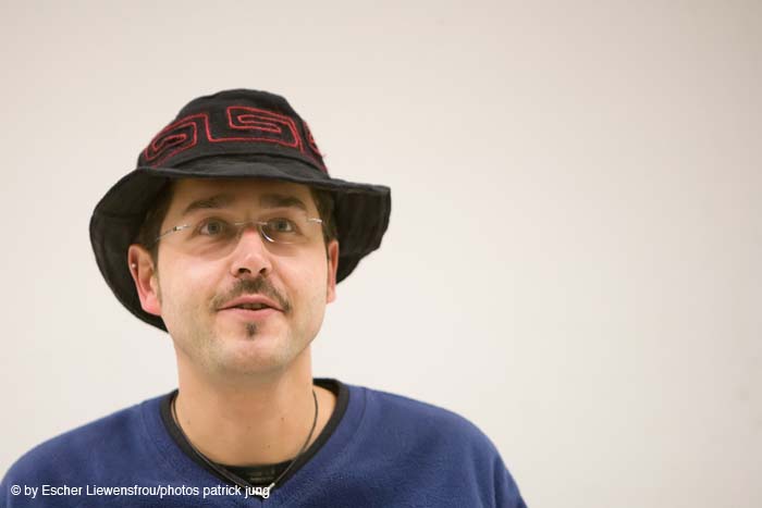 20081129liewenliewen#1070F0