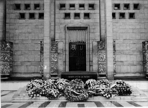 Musee Resistance 1975 01