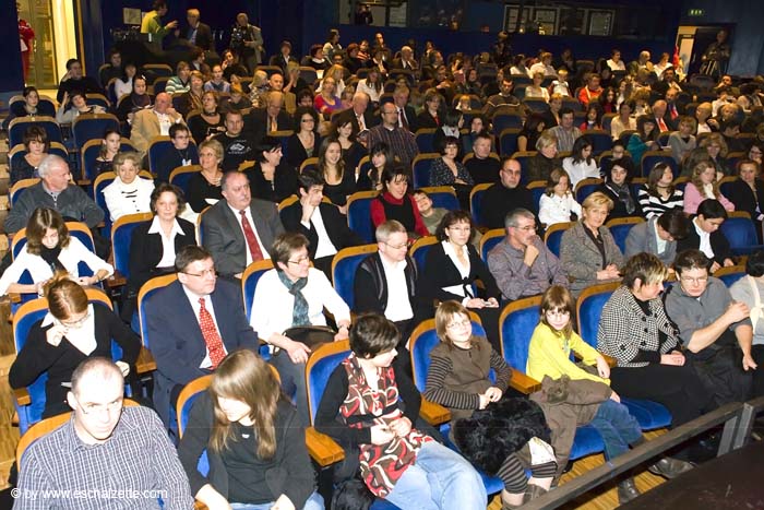 20071204theatreremisediplomes001