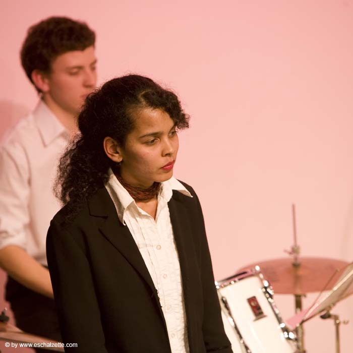 20071204theatreremisediplomes054