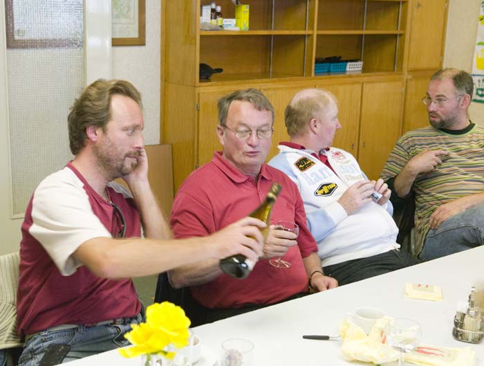 insenborn200508009