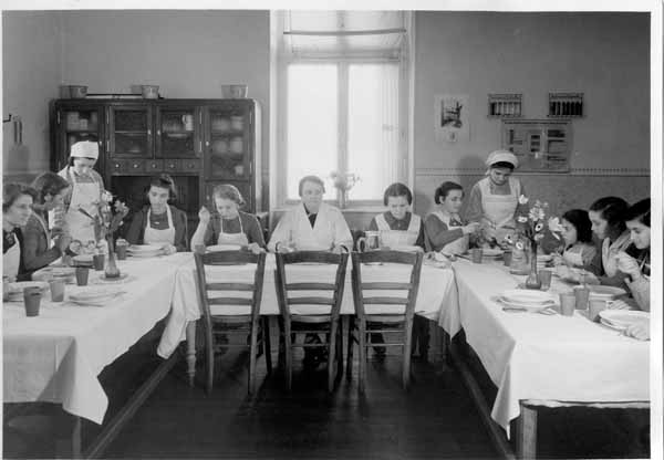 Haushaltungsschule 1938 02 villa henri koch