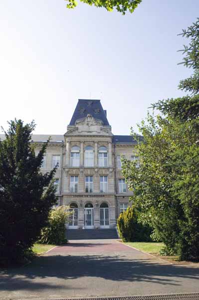 Lycee garcons 2004 06 002