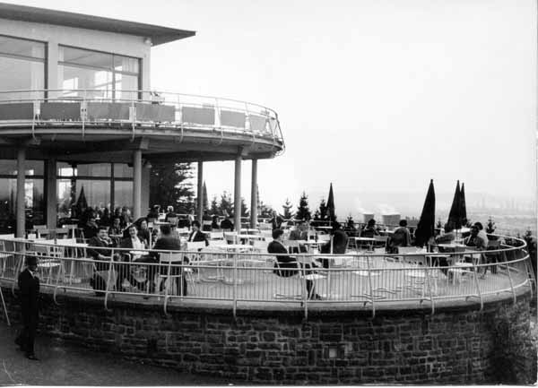 Pavillon 1963  02 banquet inauguration jardins educatifs et corso fleuri 1963