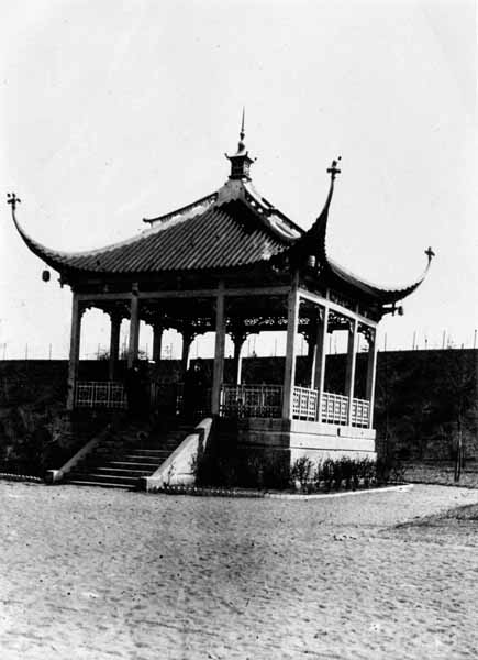 Parc de la Ville 05 kiosque chinois