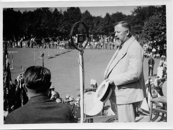 Roseraie inauguration 1934 01