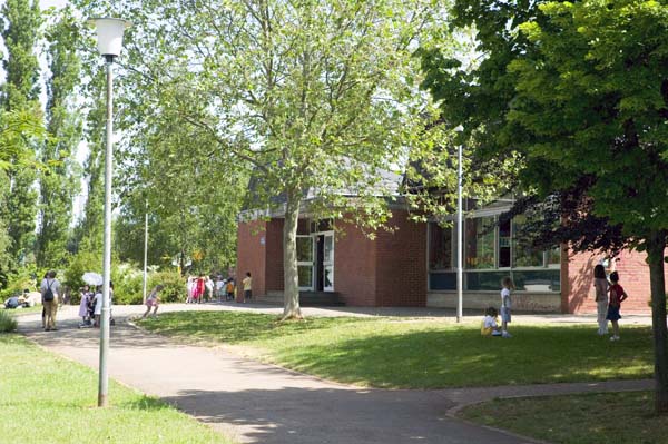 Aerodrome 2004 06 003
