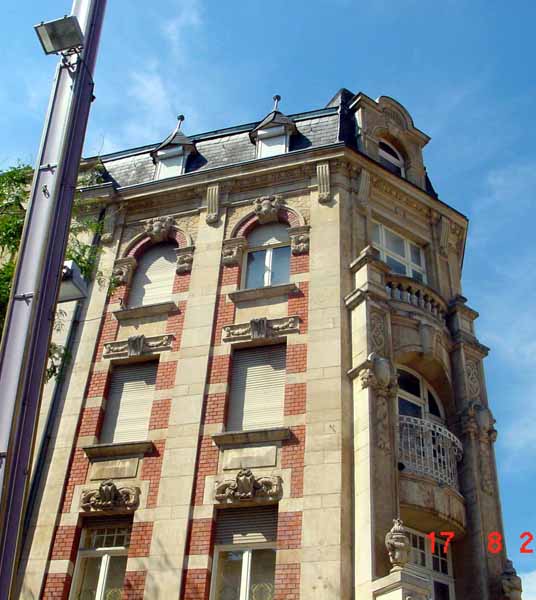 alzetterue200208 (8)