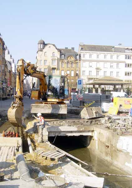 alzetterue200404