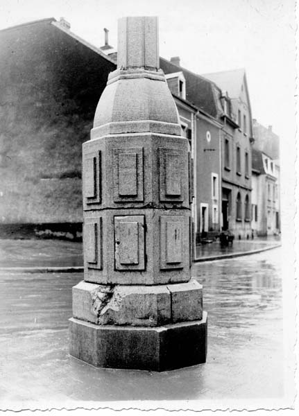 Large rue 02 place des remparts