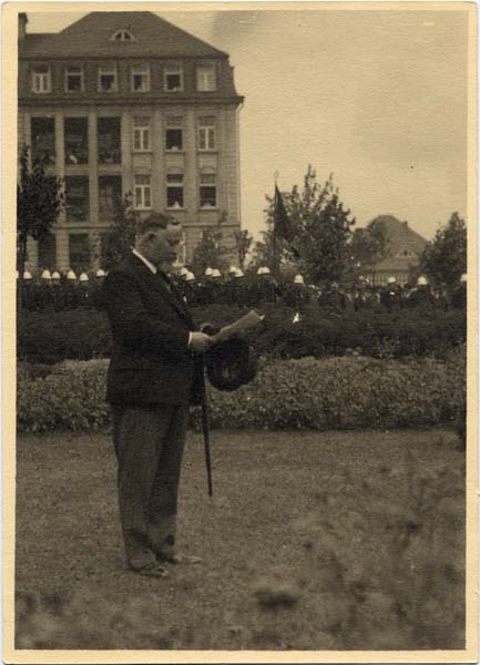 Mayrisch Emile square 1933 08 19 inauguration monument Bourgmestre Victor Wilhelm 01