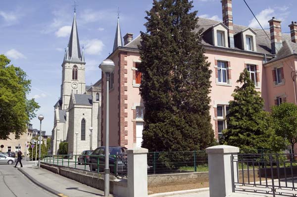 rempartsrue200505009