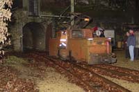 20061204stebarbedhoil017