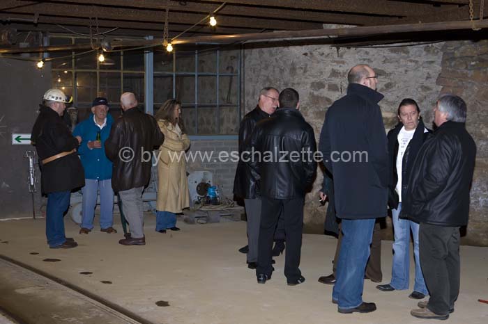 20061204stebarbedhoil077